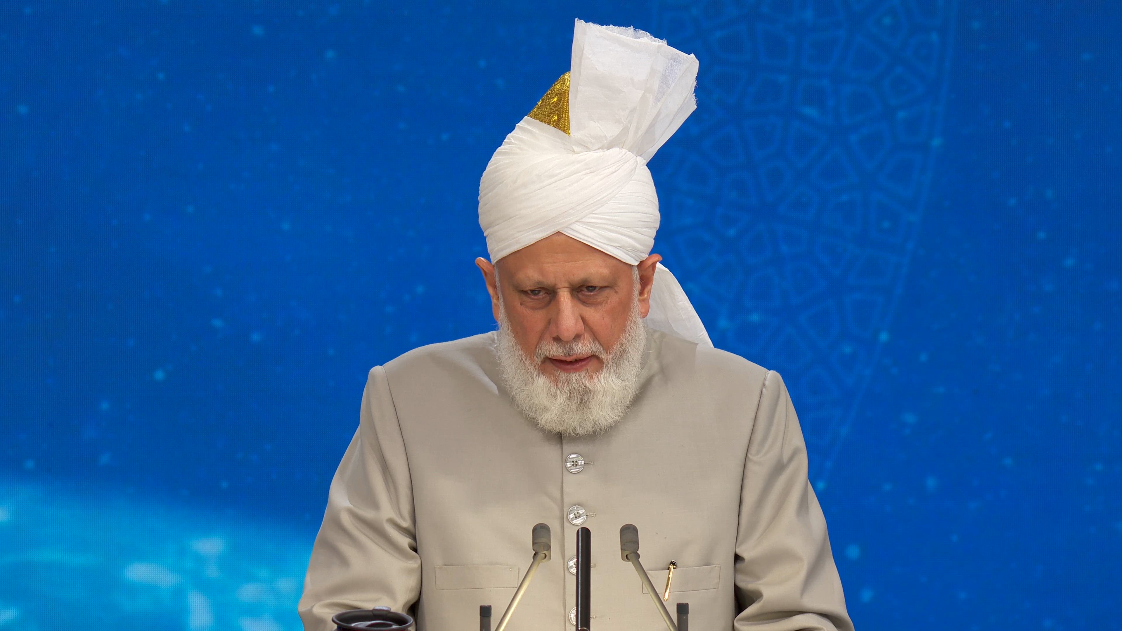 Huzoor's Jalsa Salana Address