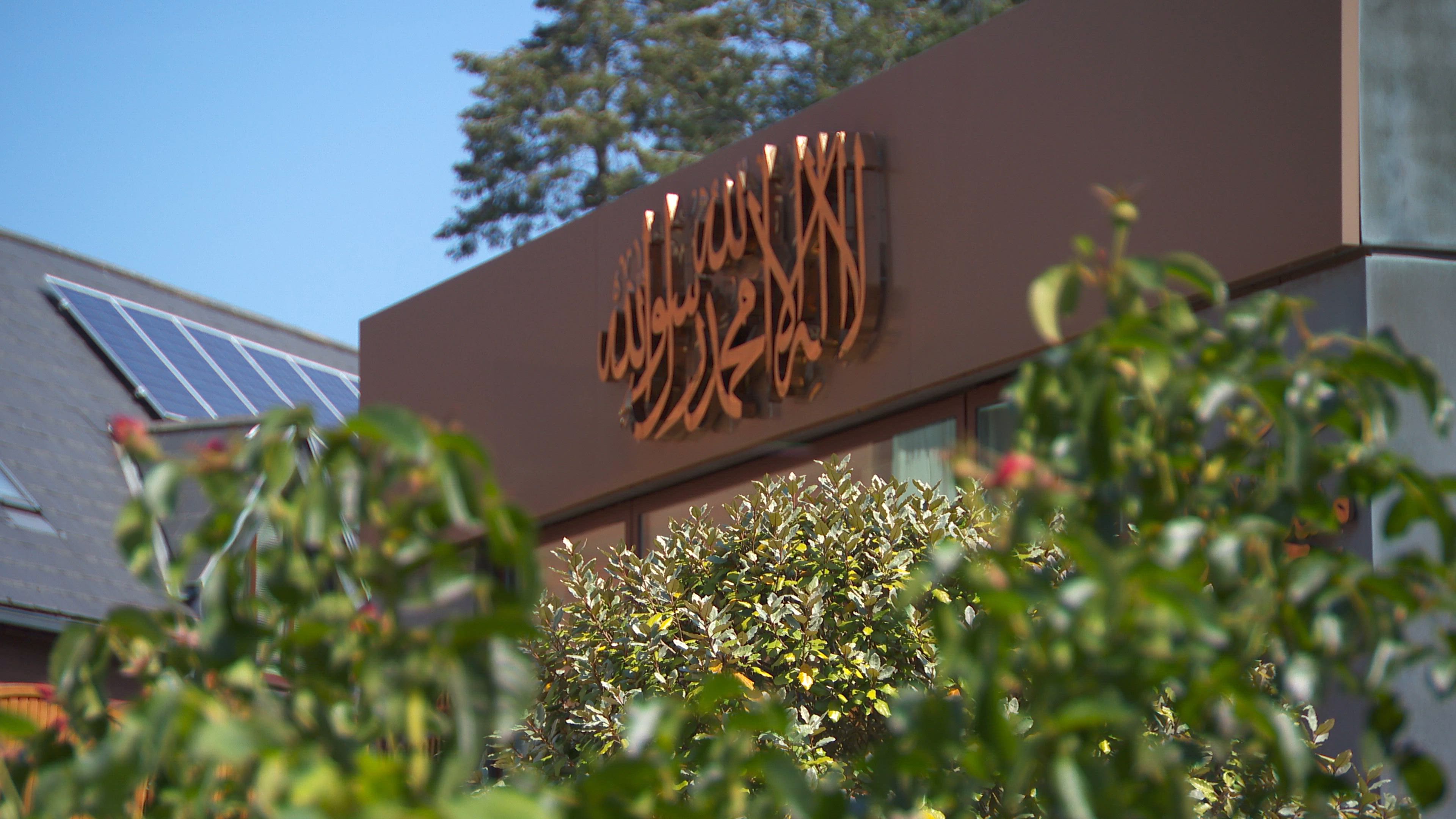 Live Friday Sermon